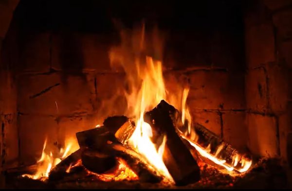 Matthew West – Come Home For Christmas (Yule Log)