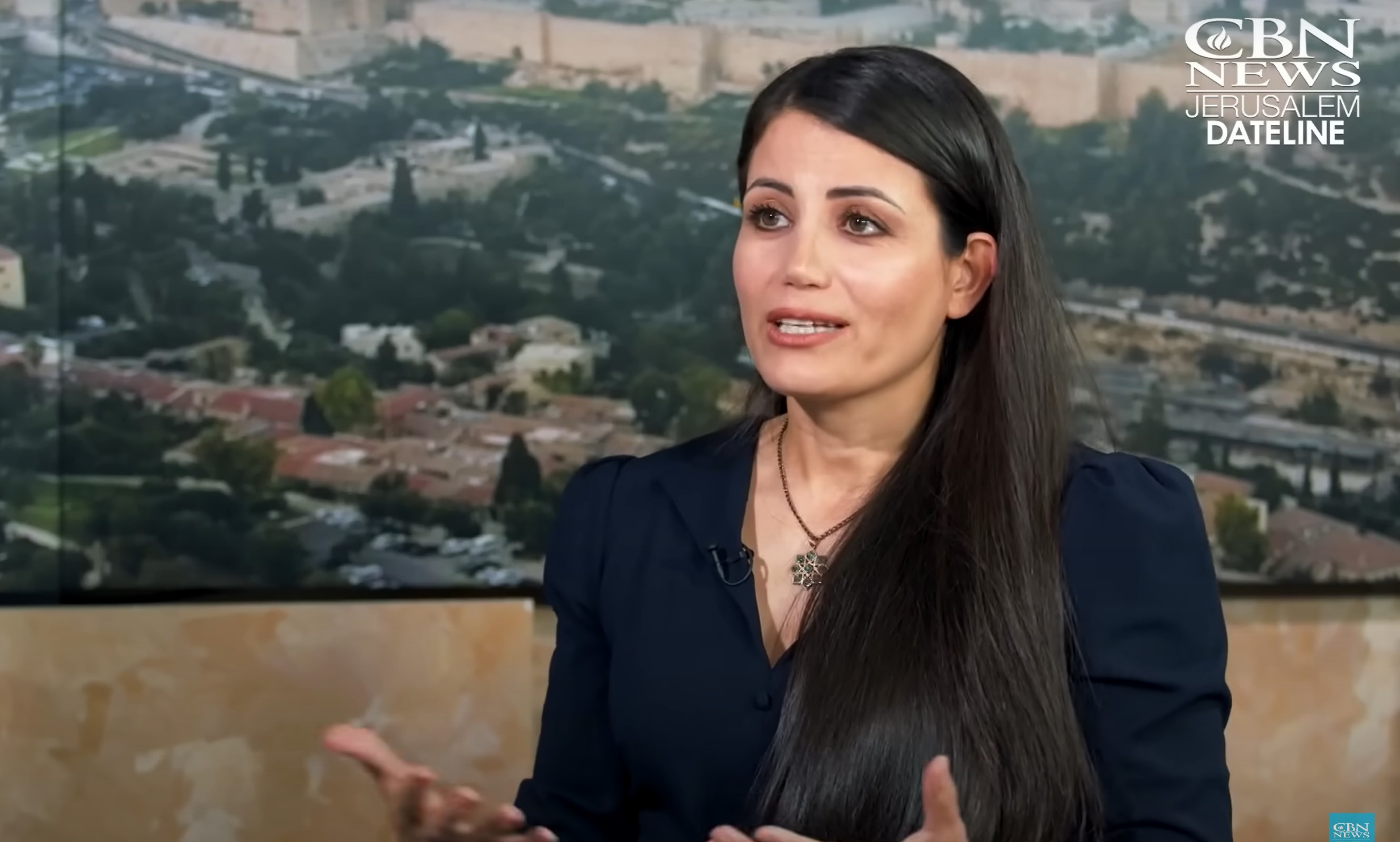 Exiled Iranian Christian Woman Tells Inspiring Story of Faith, Courage under Persecution