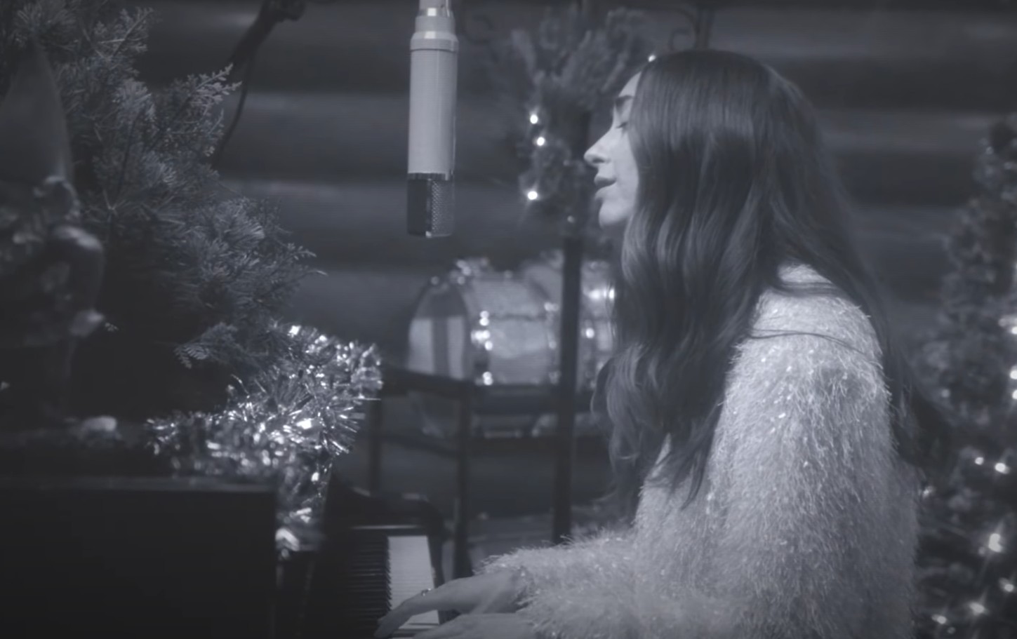 Fleurie – Christmas Time Is Here (Live from Gnome Studios)