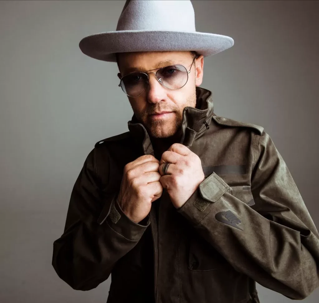 TobyMac – Heaven On My Mind (Visualizer)